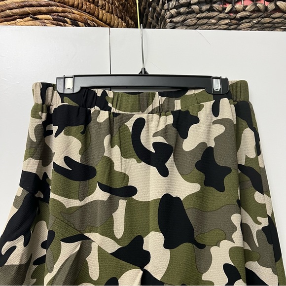 ASOS Black Green & Khaki Camo Midi Asymmetrical Tiered Ruffle Warp Skirt Sz L - Picture 3 of 14